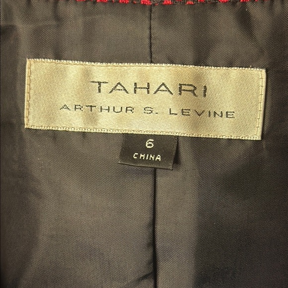 Tahari Maroon Double-Breasted Pea Coat Size 6 - Picture 2 of 5